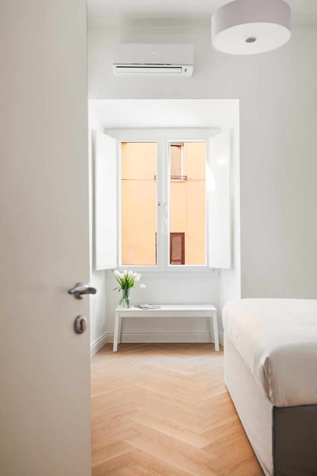 Iflat New Spacious & Classy In Monti * Roma