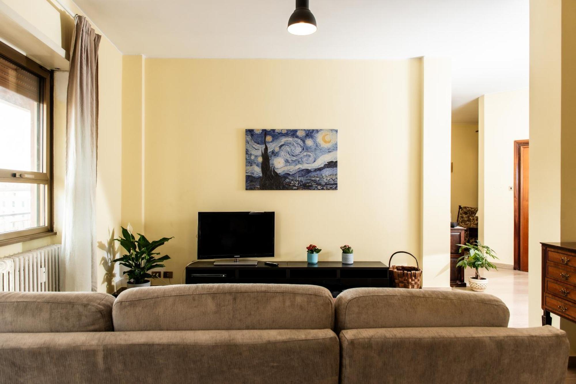 Luminoso E Ampio Laterani36 Apartment Rome
