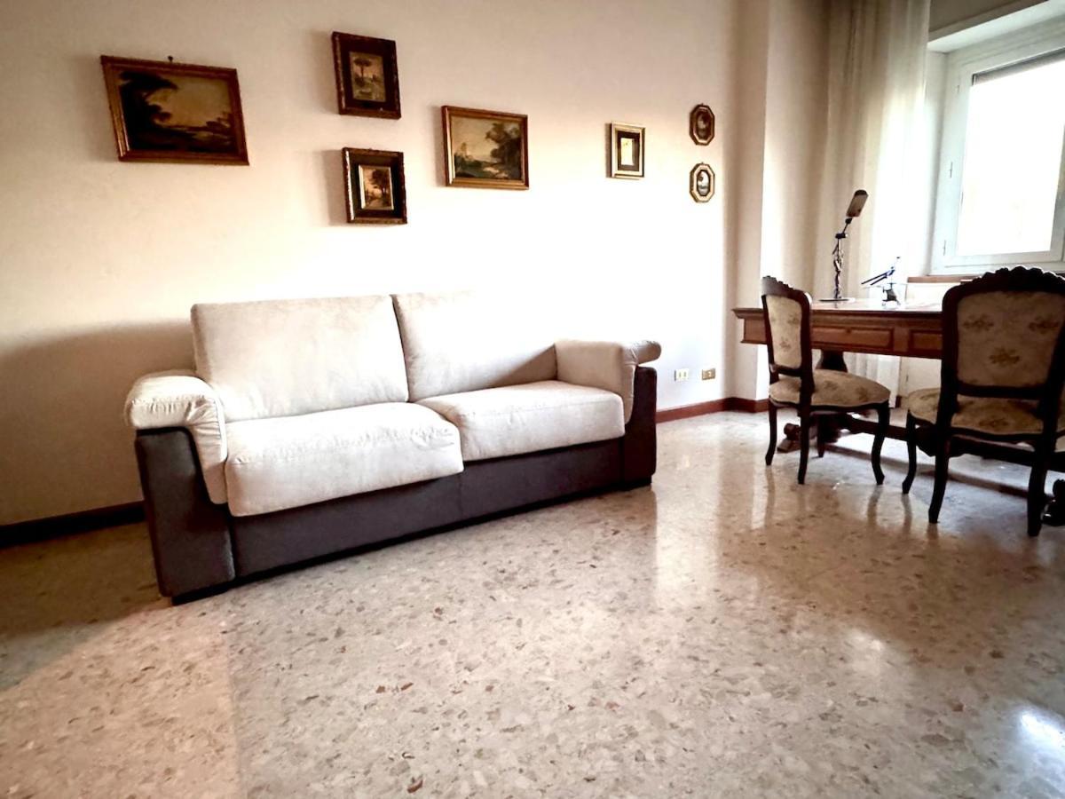 Millys Centre Apartment *