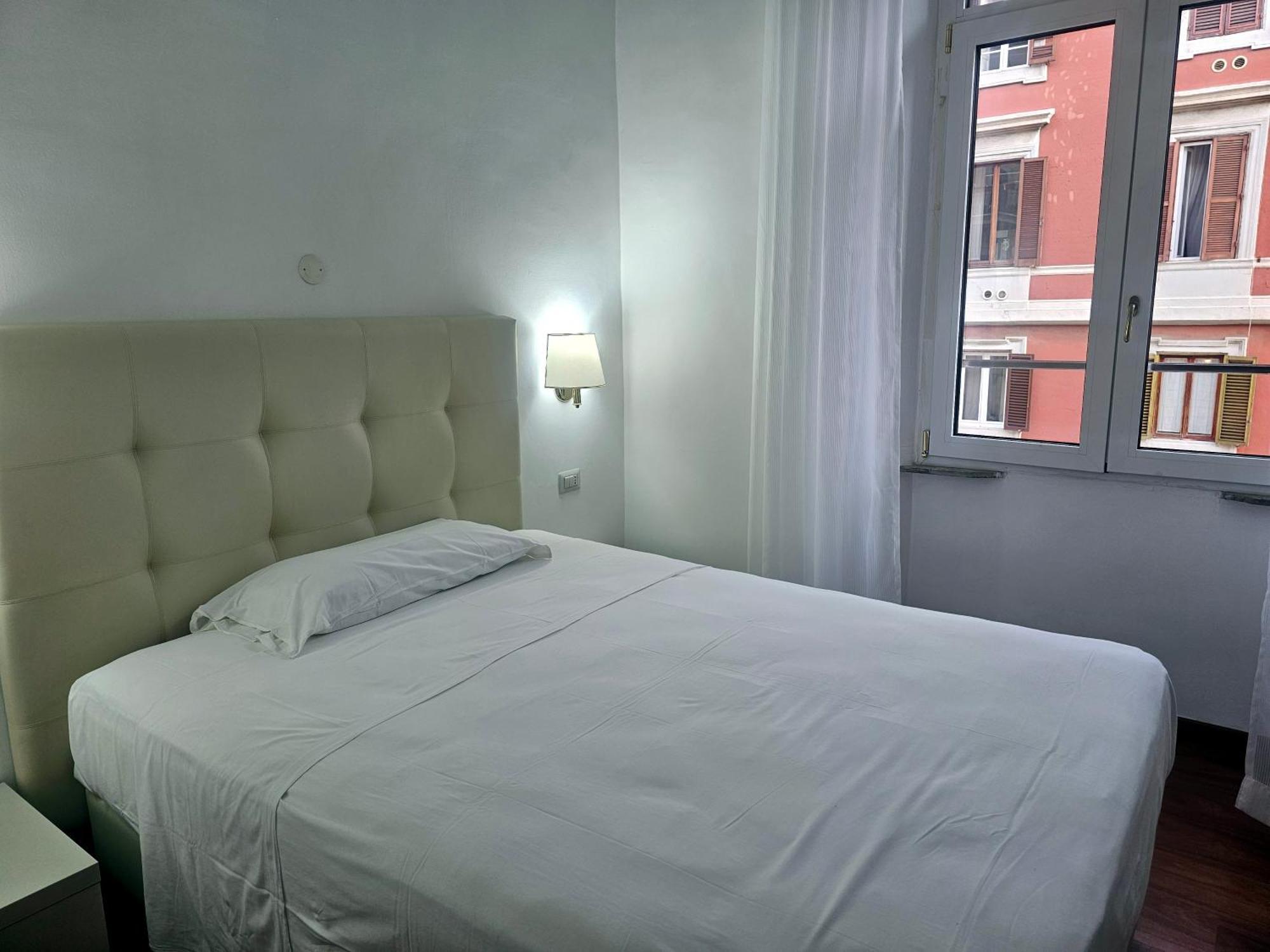 Aris Square Guest house
