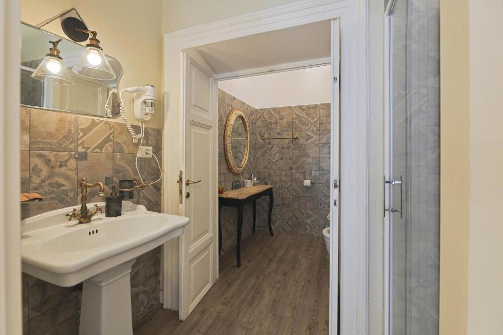 Art House Relais56 Luxury Piazza Di Spagna Guest house