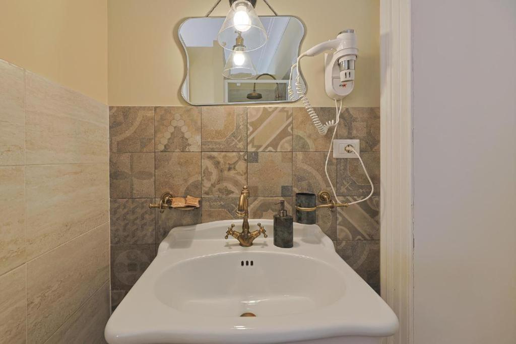 Guest house Art House Relais56 Luxury Piazza Di Spagna *