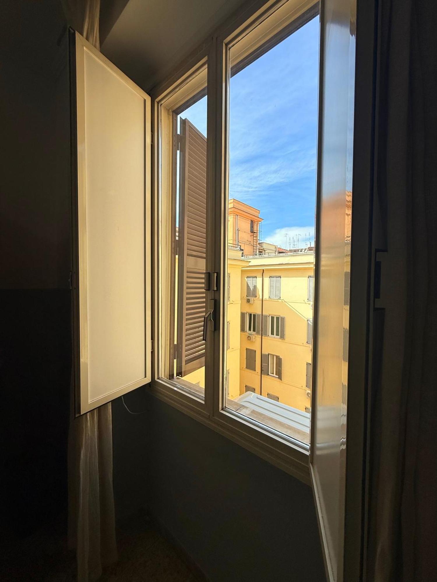Vertex Suite Rome
