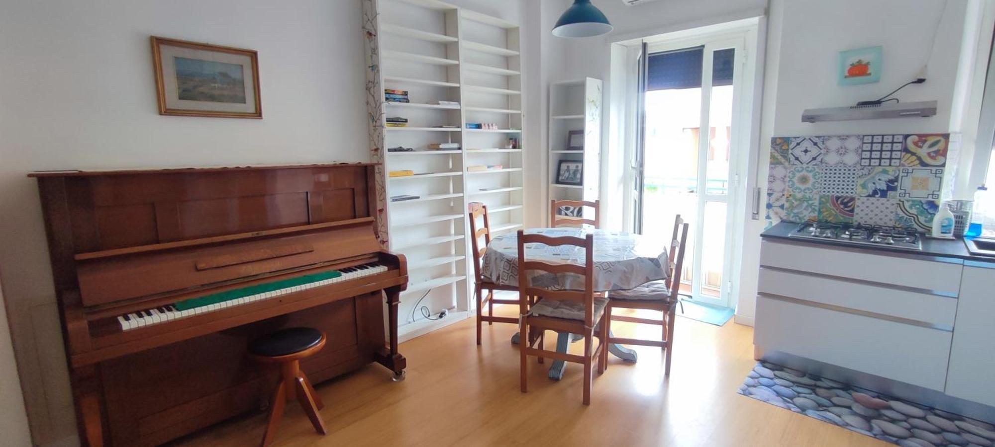 Monteverde - Stazione Trastevere Bright Loft Up To 5 Guests Appartement Rome