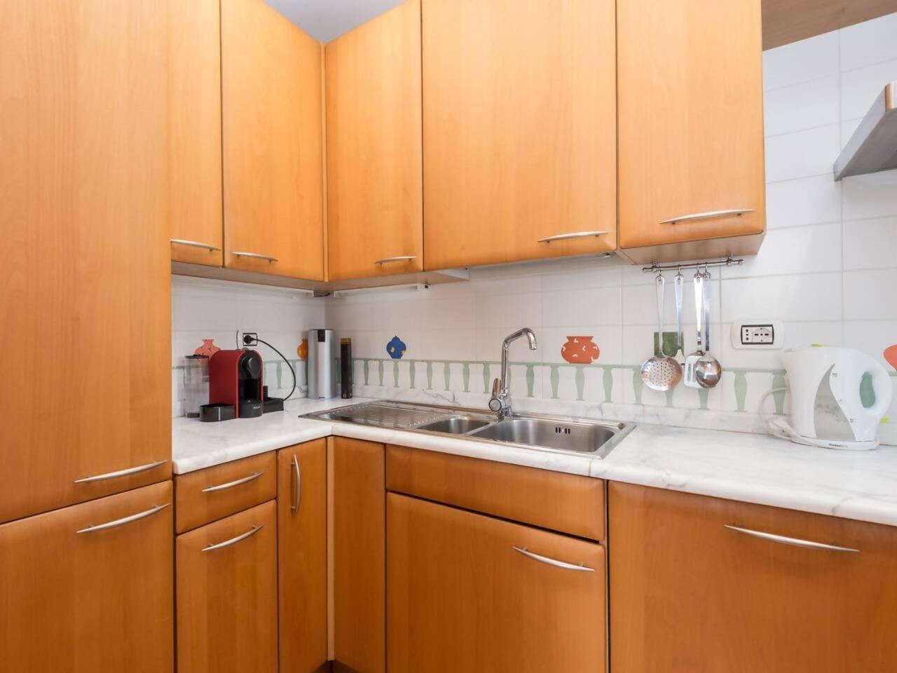 Trevi Luxury With Terrace Apartment