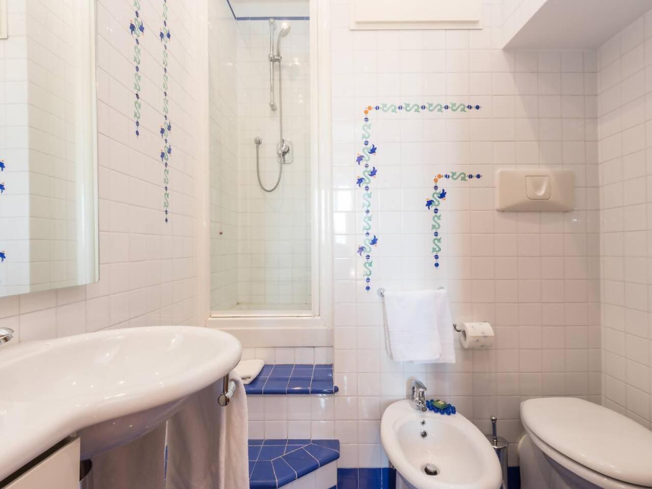 Trevi Luxury With Terrace Apartment