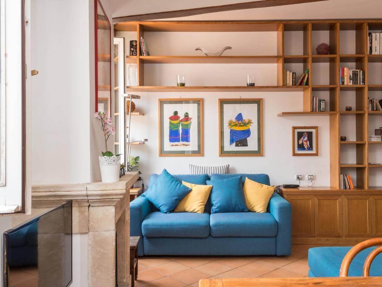Trevi Luxury With Terrace Apartment