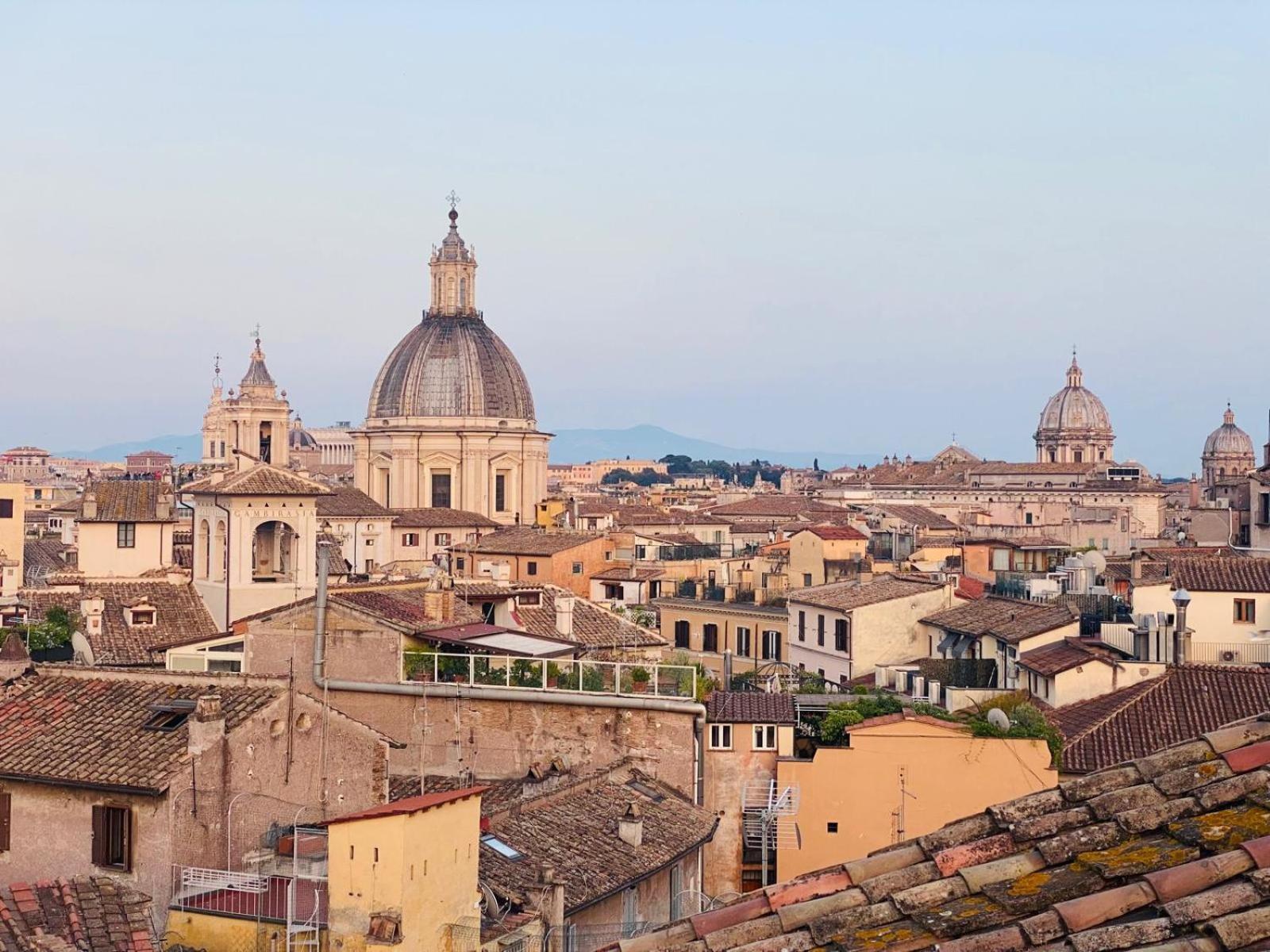 Vetrina In Luxury Rome