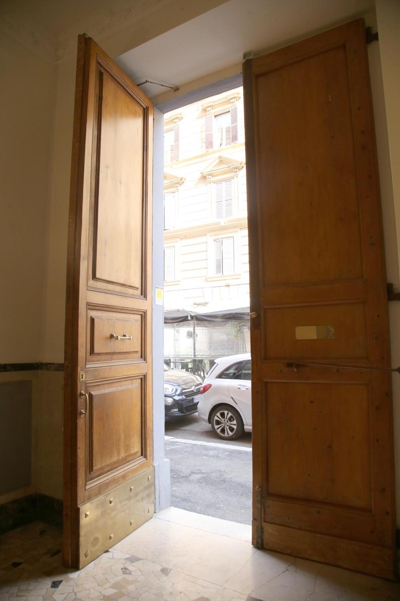 Apartment Emma And Livia's Vatican 2 *
