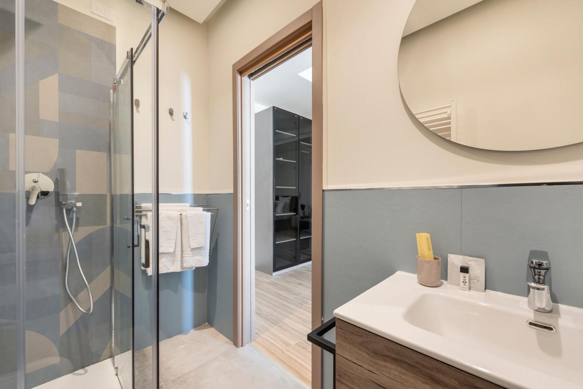 Domus 28 * Rome