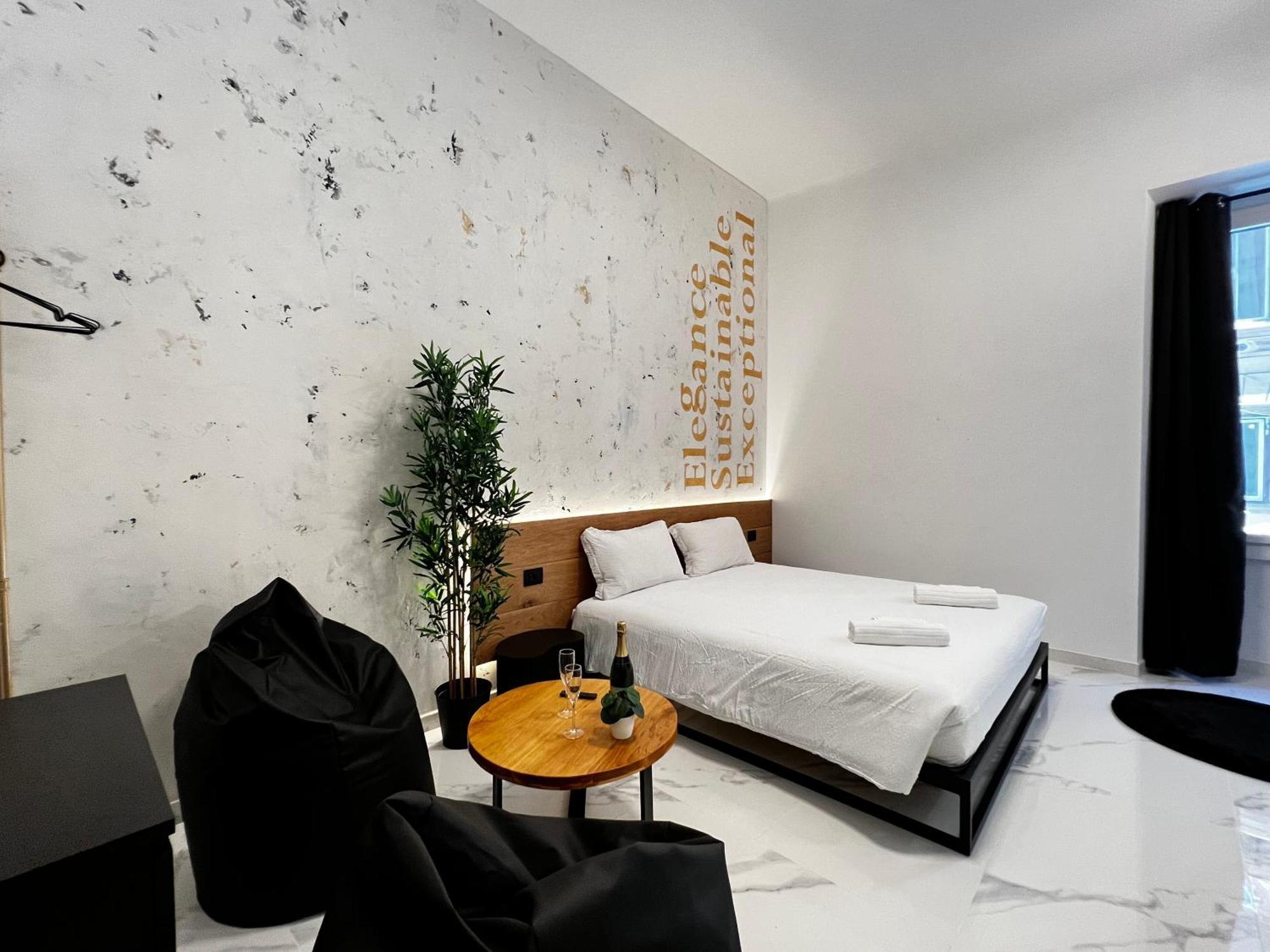Guest house Ese Luxury Spa Suites - Elegant Jacuzzi Suite, Quiet&Central *