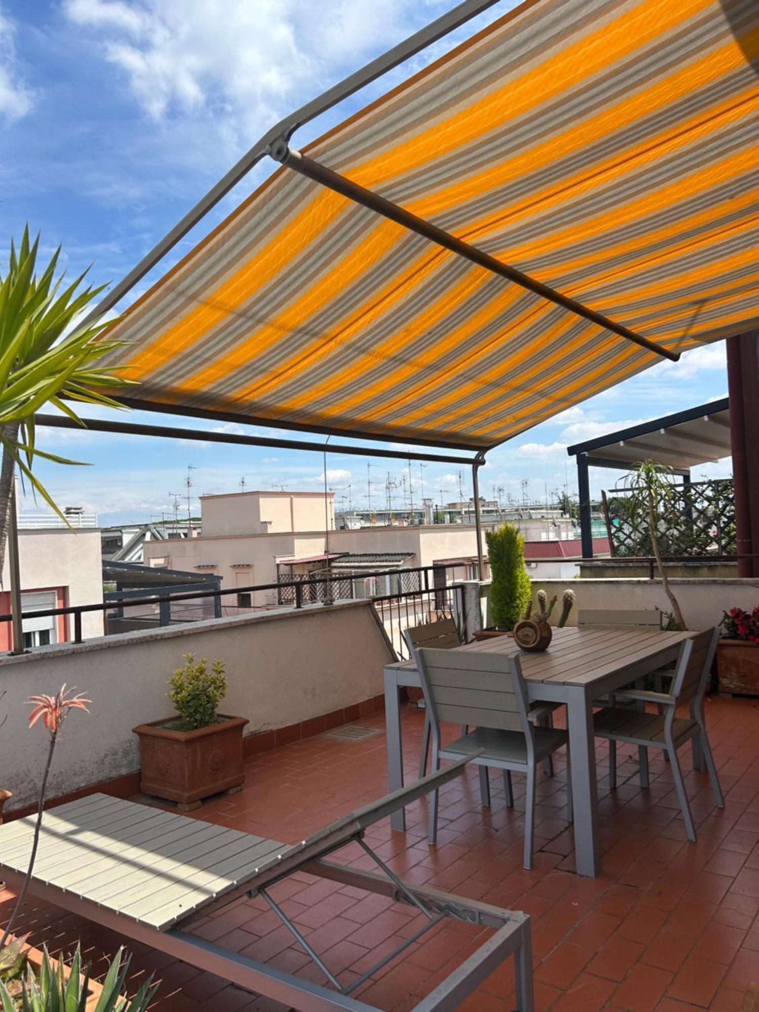 Con Terrazza Vicino Gemelli E Vaticano Rome