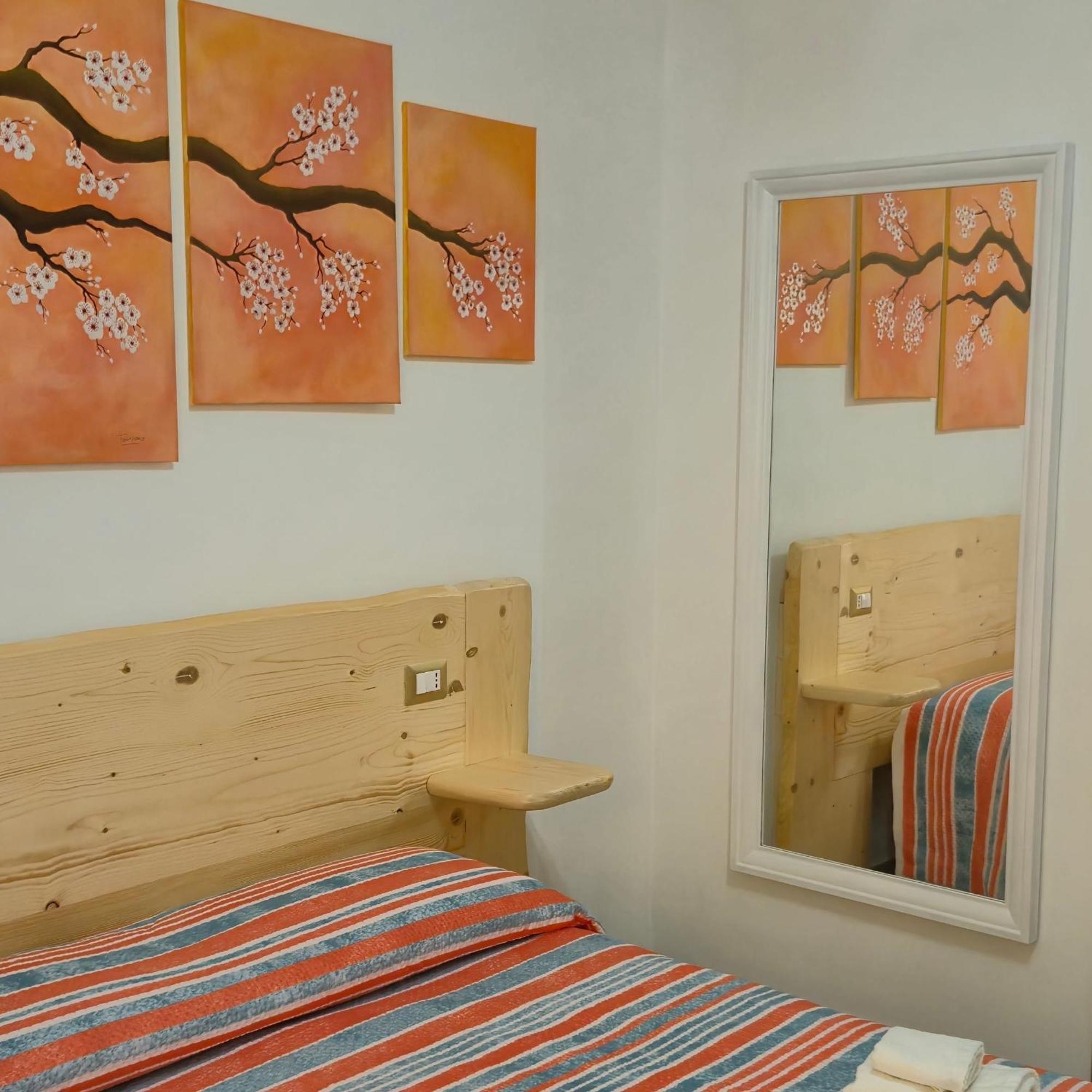 Leone Bed & Dreams * Rome