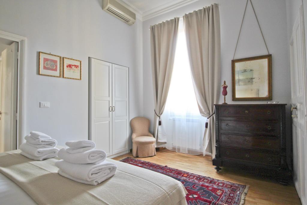 At Penthouse Appartement *
