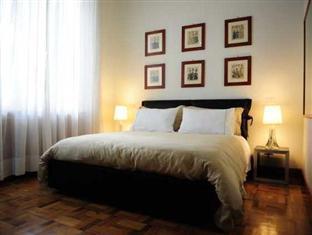Houspitality Caesar Couette-café 3*