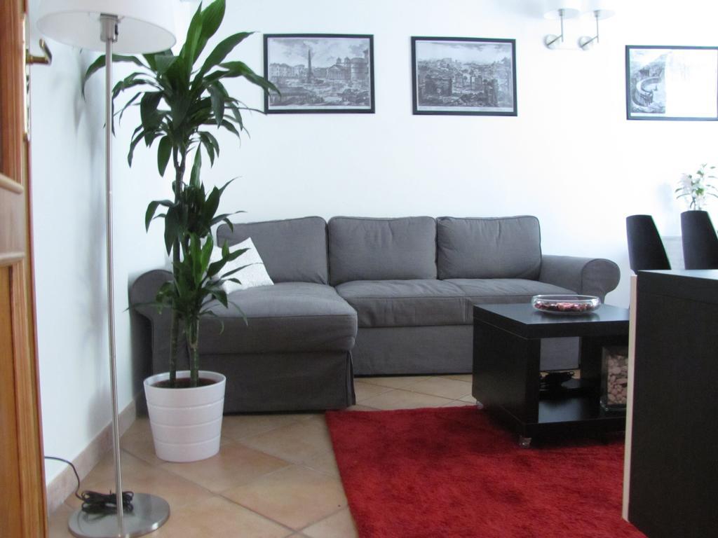 Welcome To Apartment