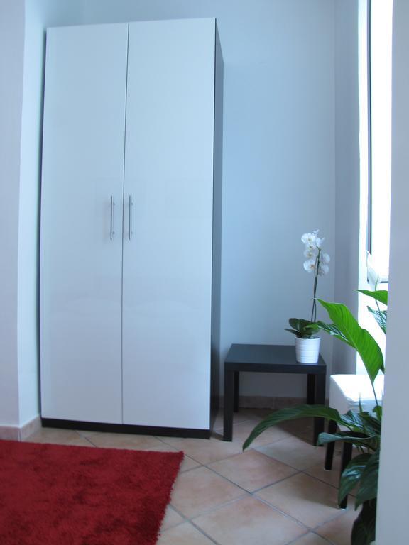 Welcome To Apartment