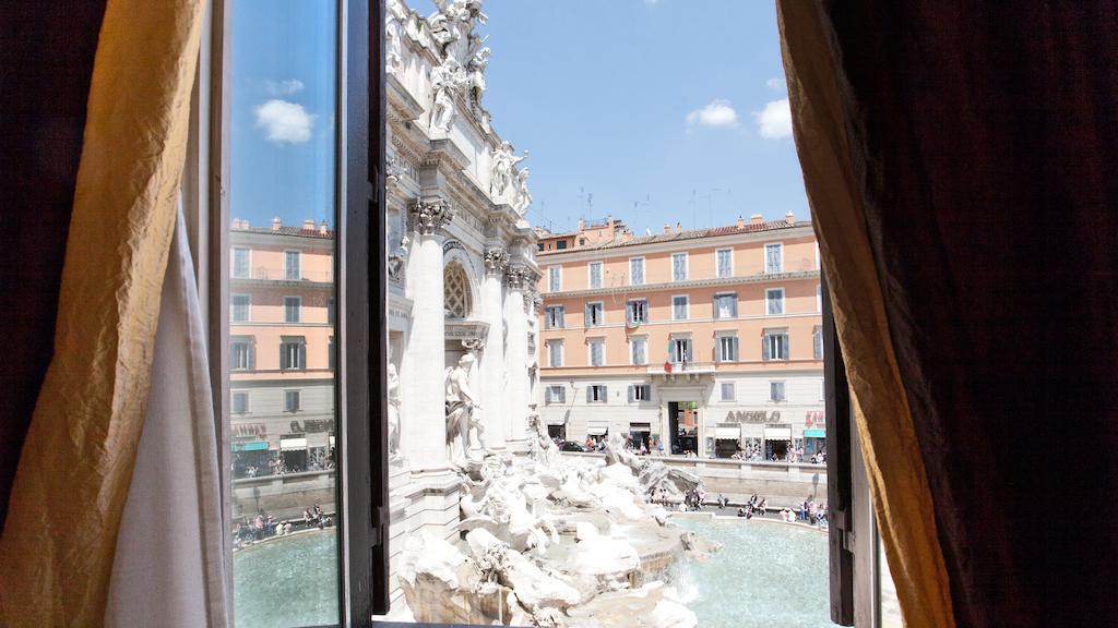 In Trevi Fouintain View Rome