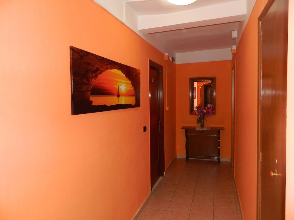 Hotel Roxena House Rome