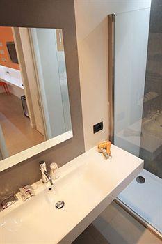 Guest house 69 Manin Street