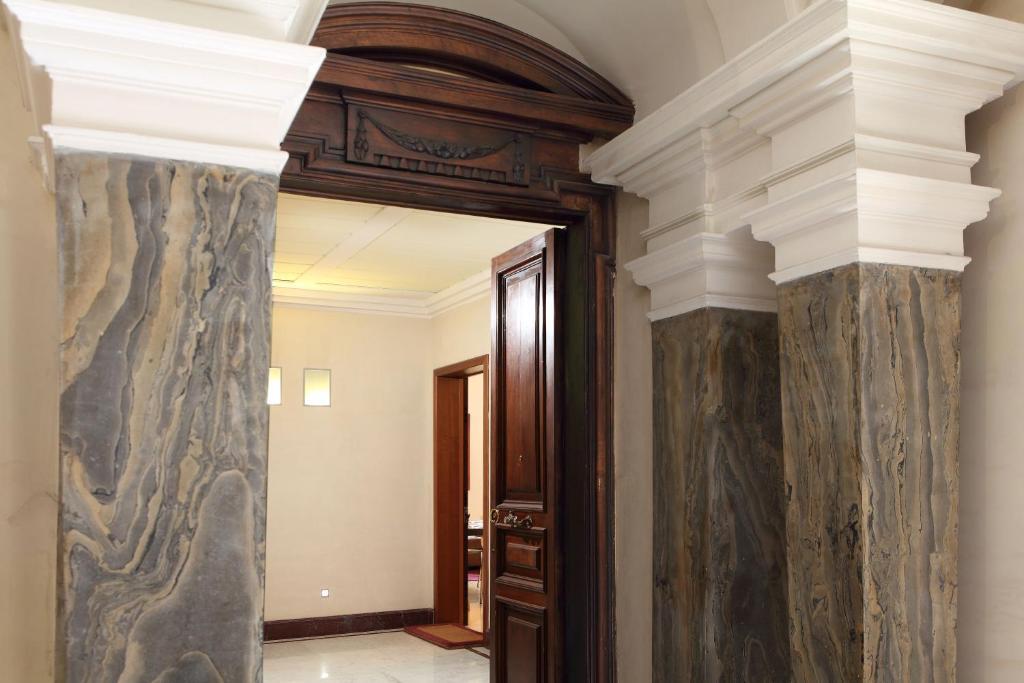 Dimora Storica Palazzo Marescalchi Belli Rome