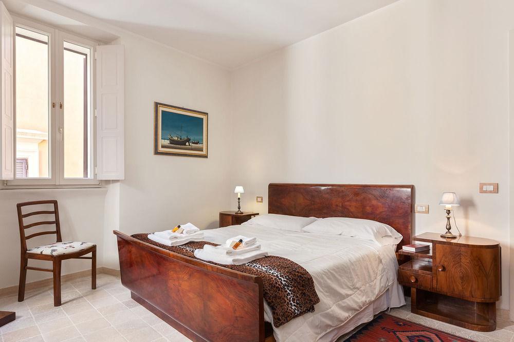 Dimora Storica Palazzo Marescalchi Belli * Rome