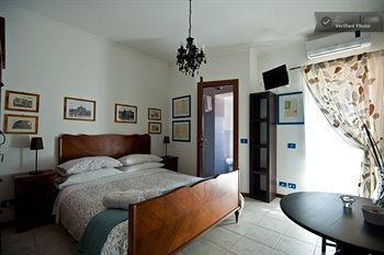 Bed & Breakfast Abbraccia Morfeo 3*