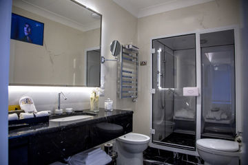 Gkk Exclusive Private Rome
