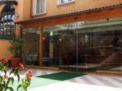 Bright Hotel 3*