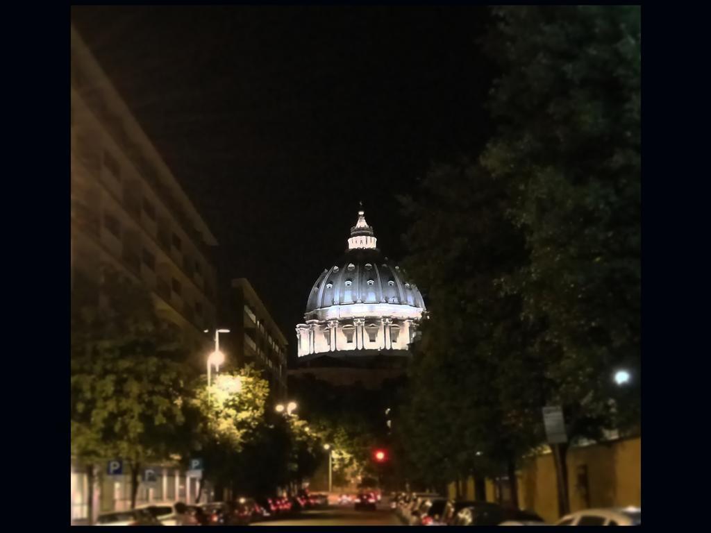 Interno 6 San Pietro Apartment Rome