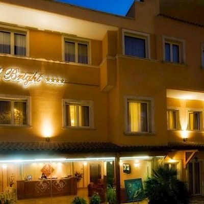 Bright Hotel 3*