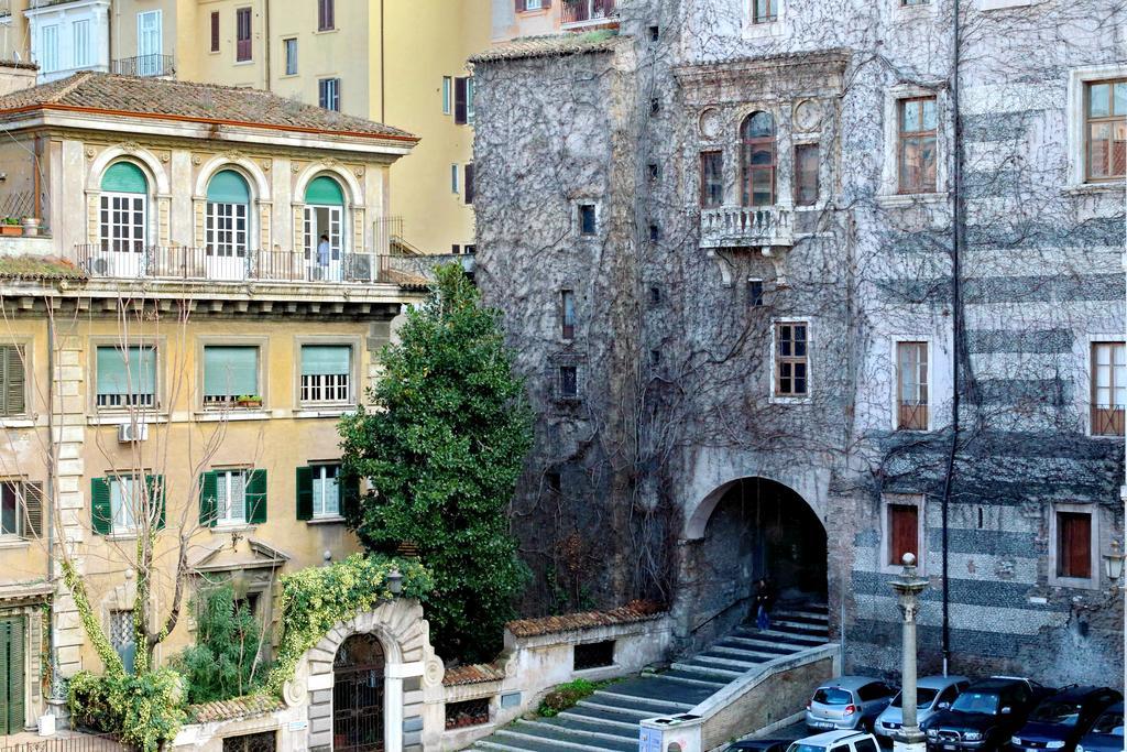 Charming Antonia 300 Mt From Colosseum Apartment Rome