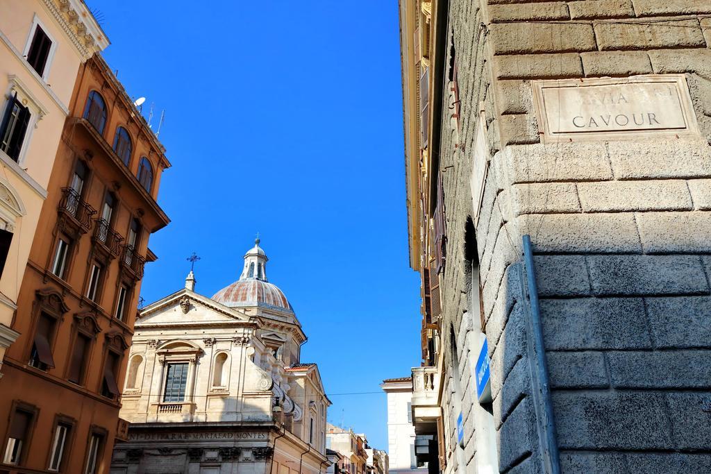 Charming Antonia 300 Mt From Colosseum Rome
