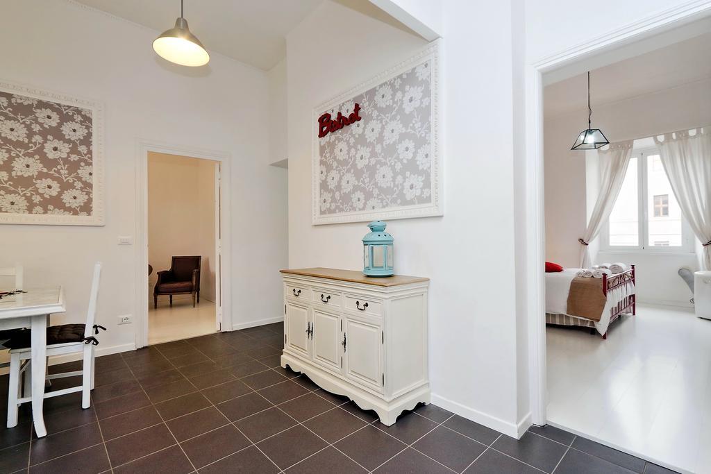 Apartment Charming Antonia 300 Mt From Colosseum Rome