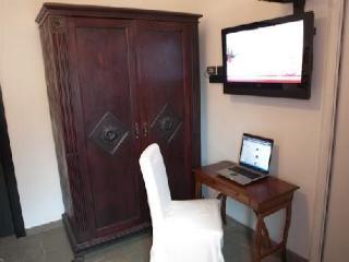 Manfredi House San Pietro Guest house 2*