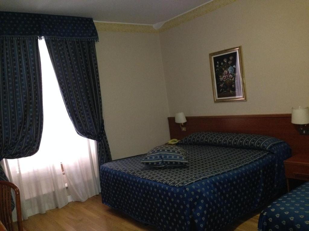 Hotel Fenicia 2*
