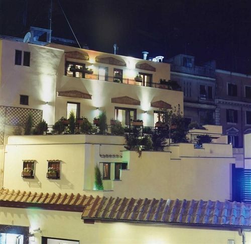 Vibel Hotel 2*
