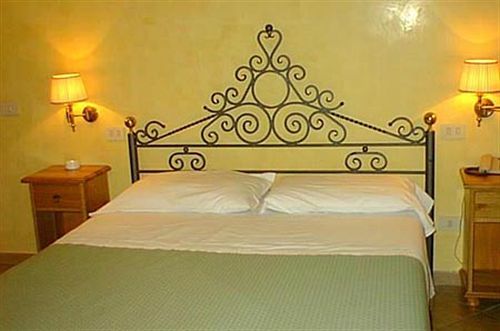 Fidene Hotel