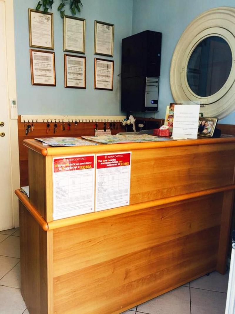 Aparthotel Lodi 3*