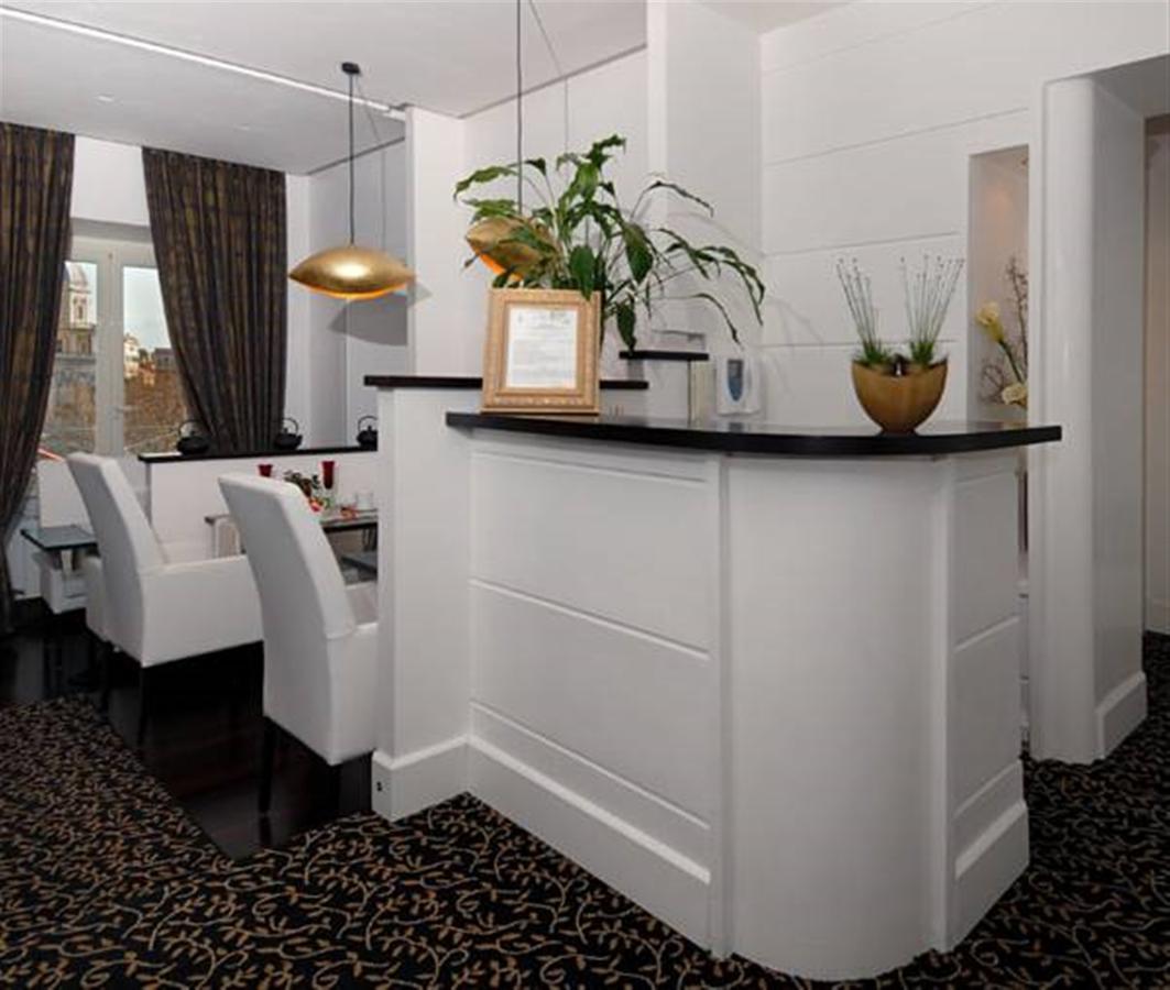 Couette-café Relais La Maison De Luxe 2*