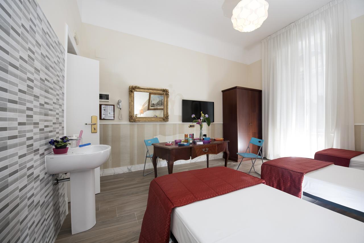 Hostel Carlito * Rome
