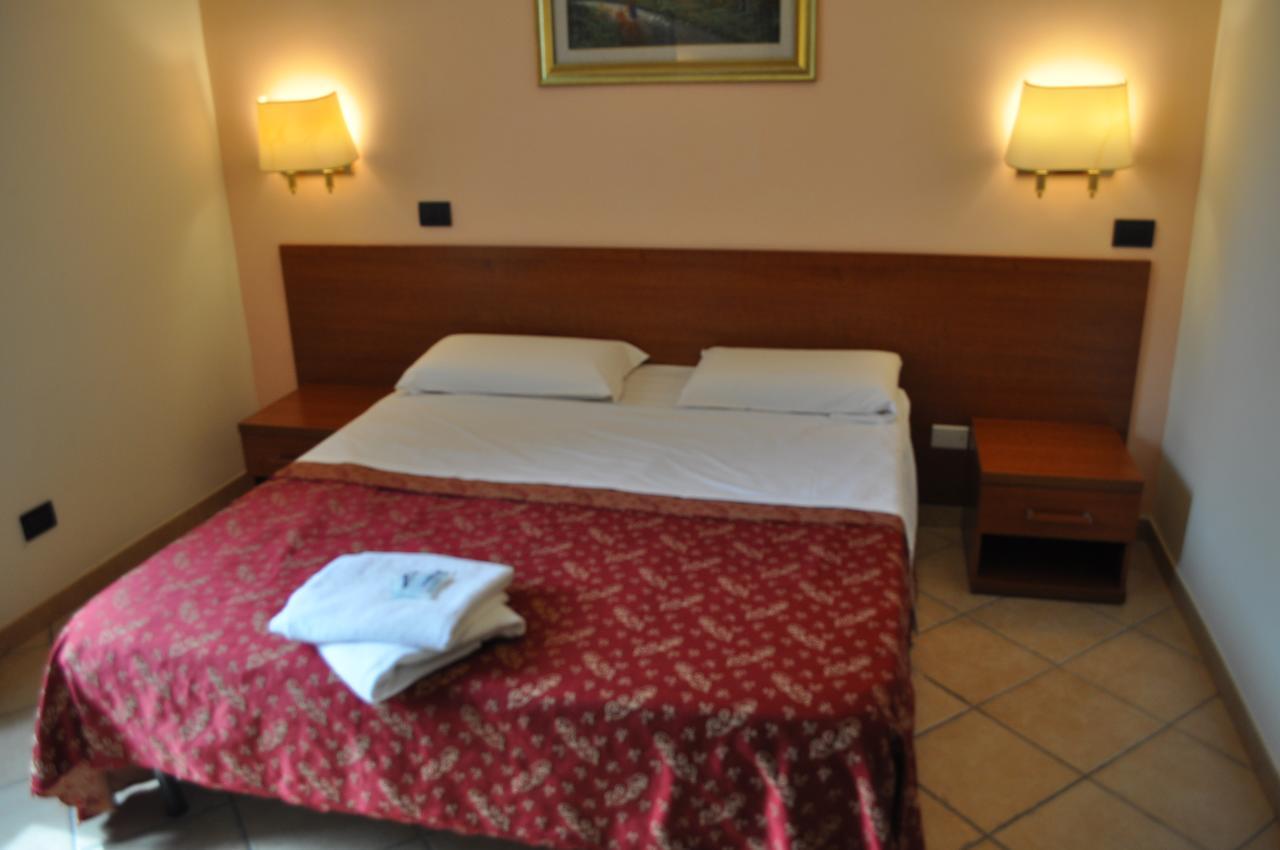 Couette-café Sergio House 2*