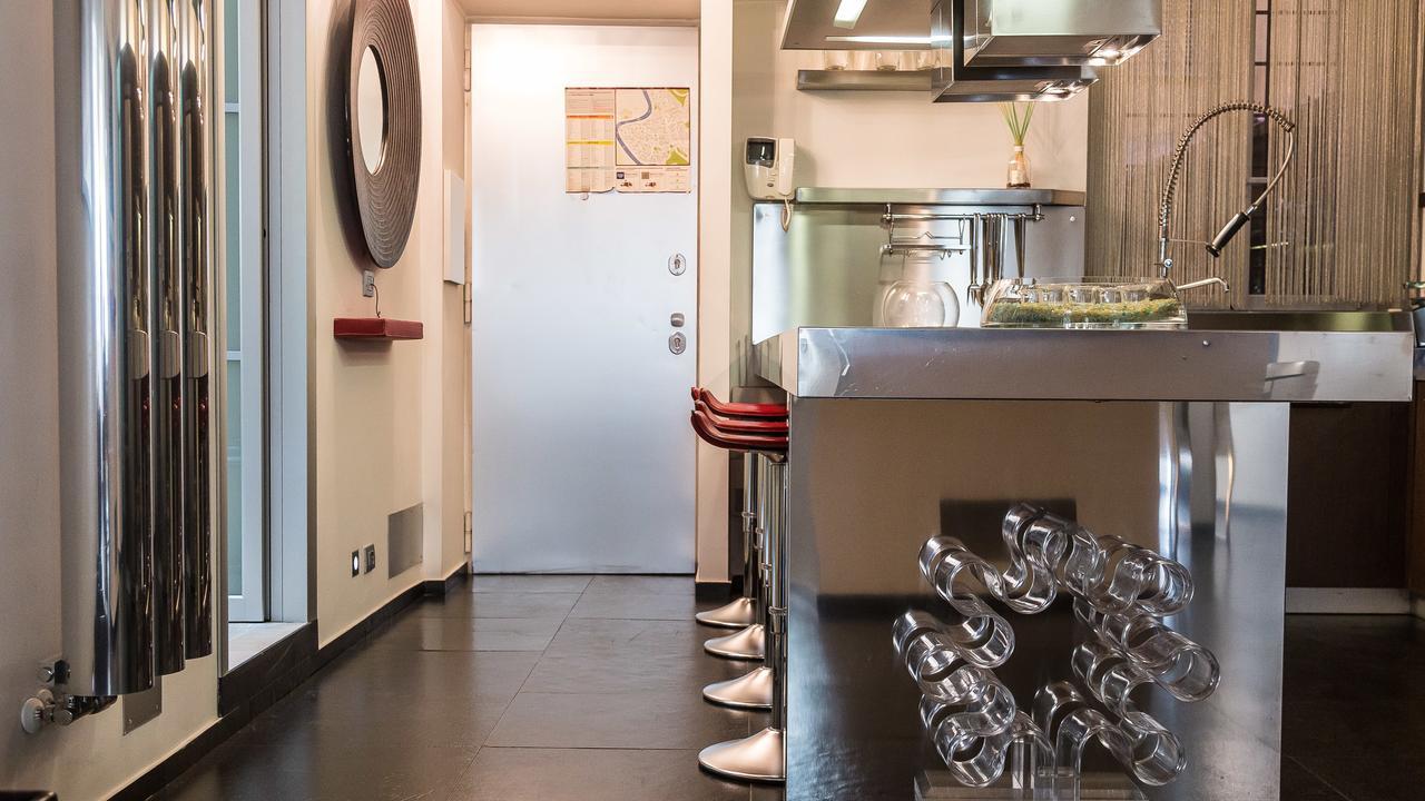 Appartement In Cosmopolitan Hi-tech Rome