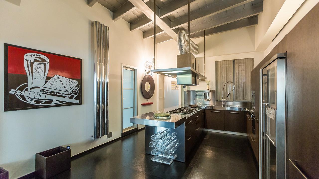 Appartement In Cosmopolitan Hi-tech Rome