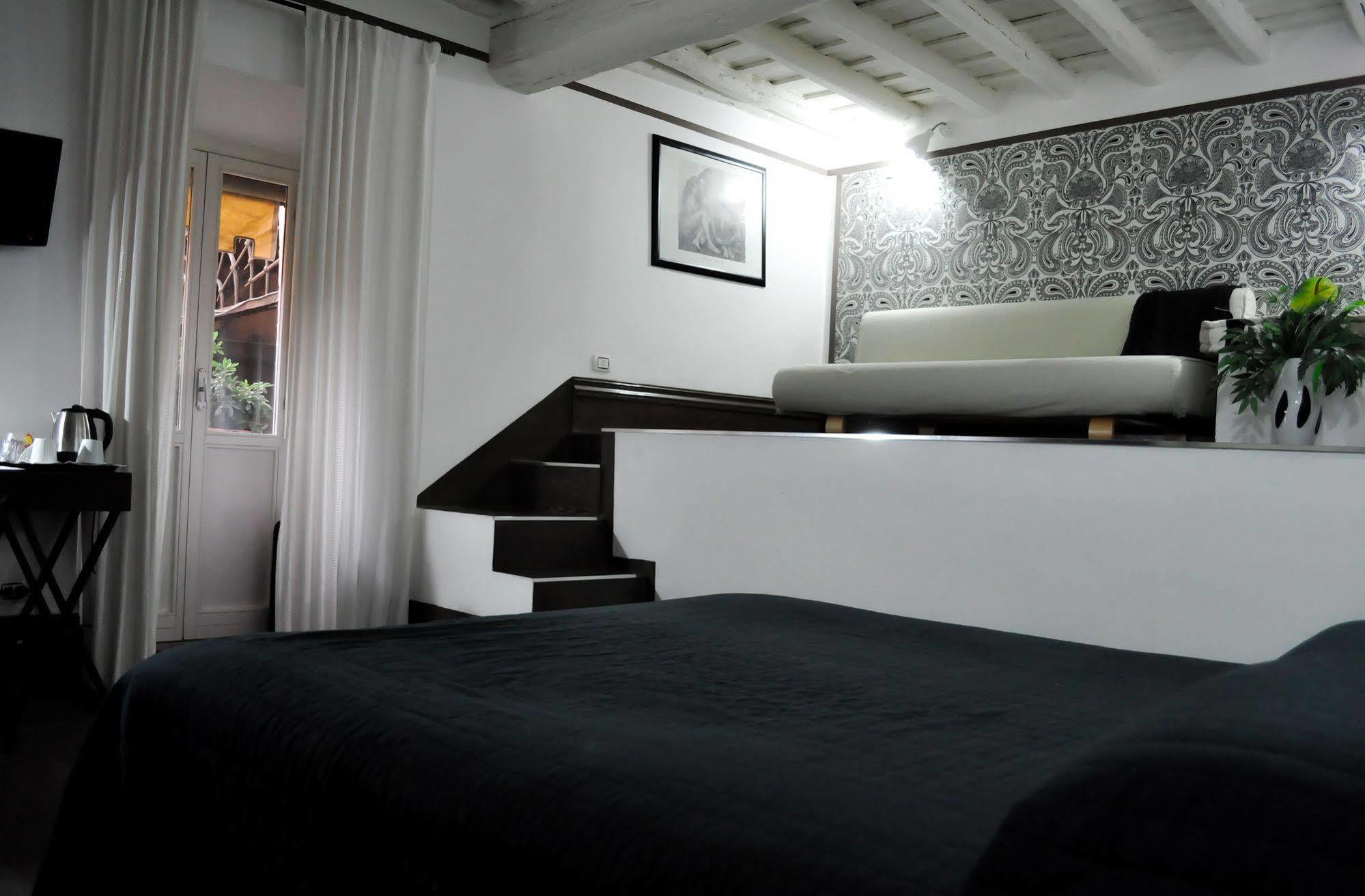 Relais Palazzo Taverna Affittacamere 3*