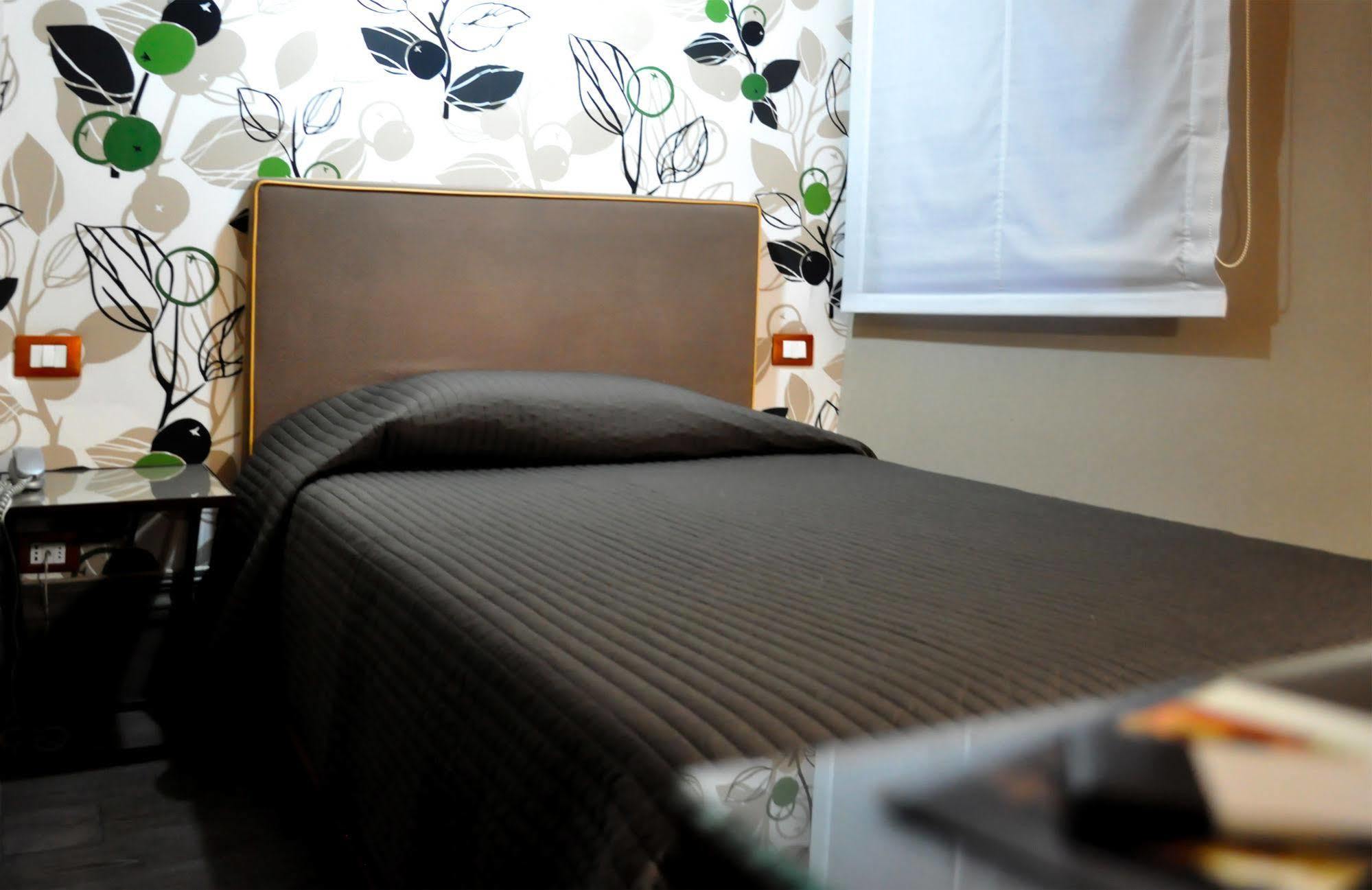 Relais Palazzo Taverna Affittacamere 3*