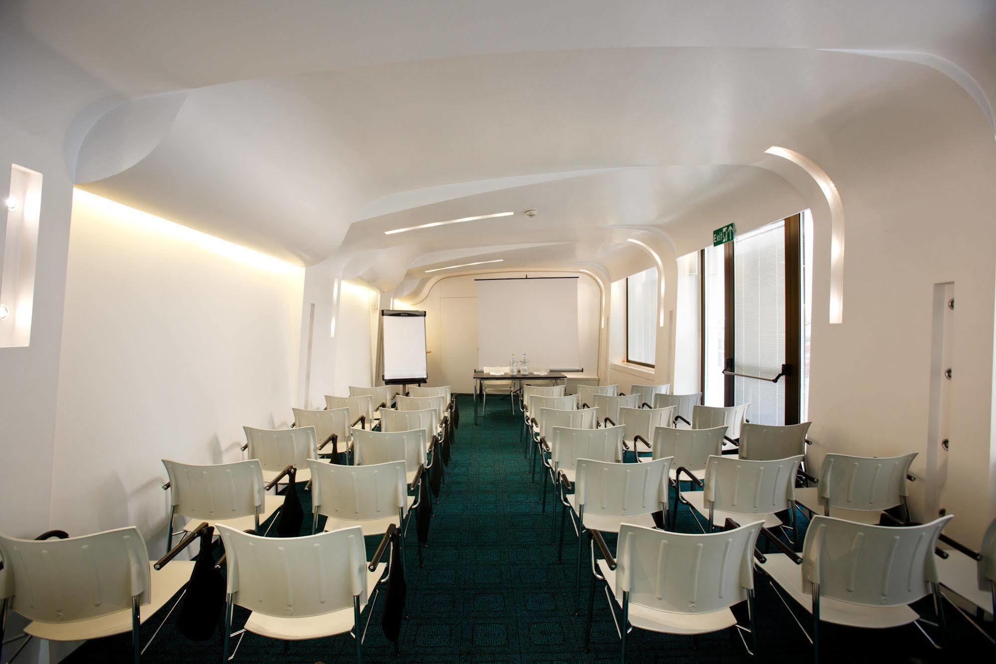 Albani 4* Rome