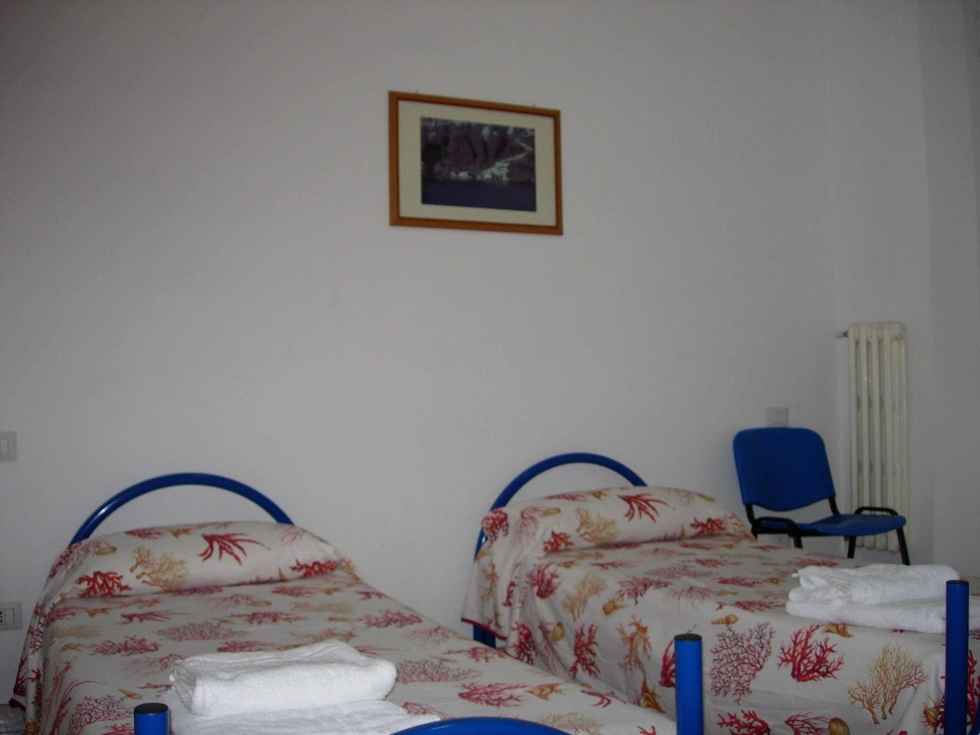 Foresteria Esercito Della Salvezza Albergue *