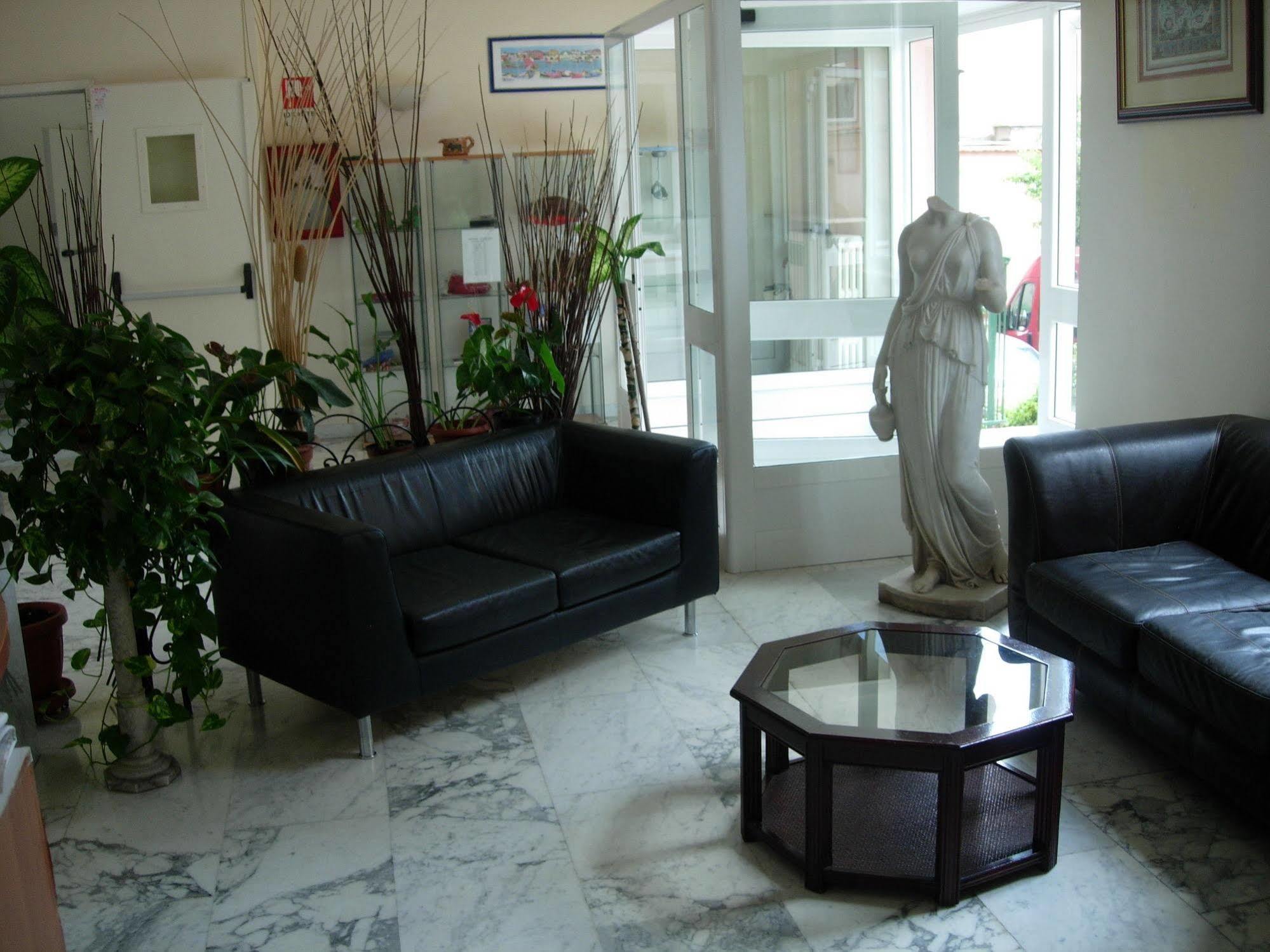 Albergue Foresteria Esercito Della Salvezza
