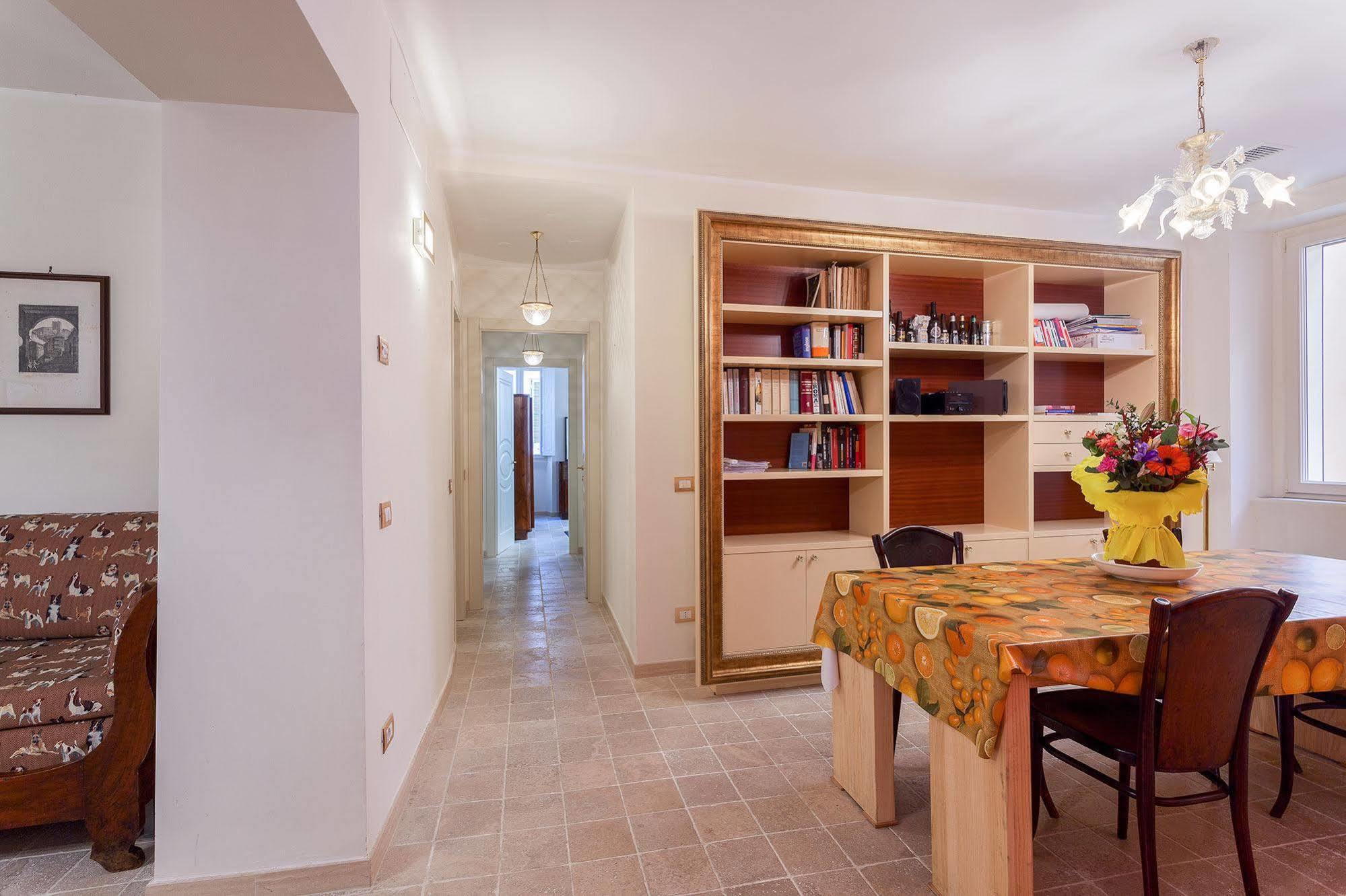 Dimora Storica Palazzo Marescalchi Belli Apartment